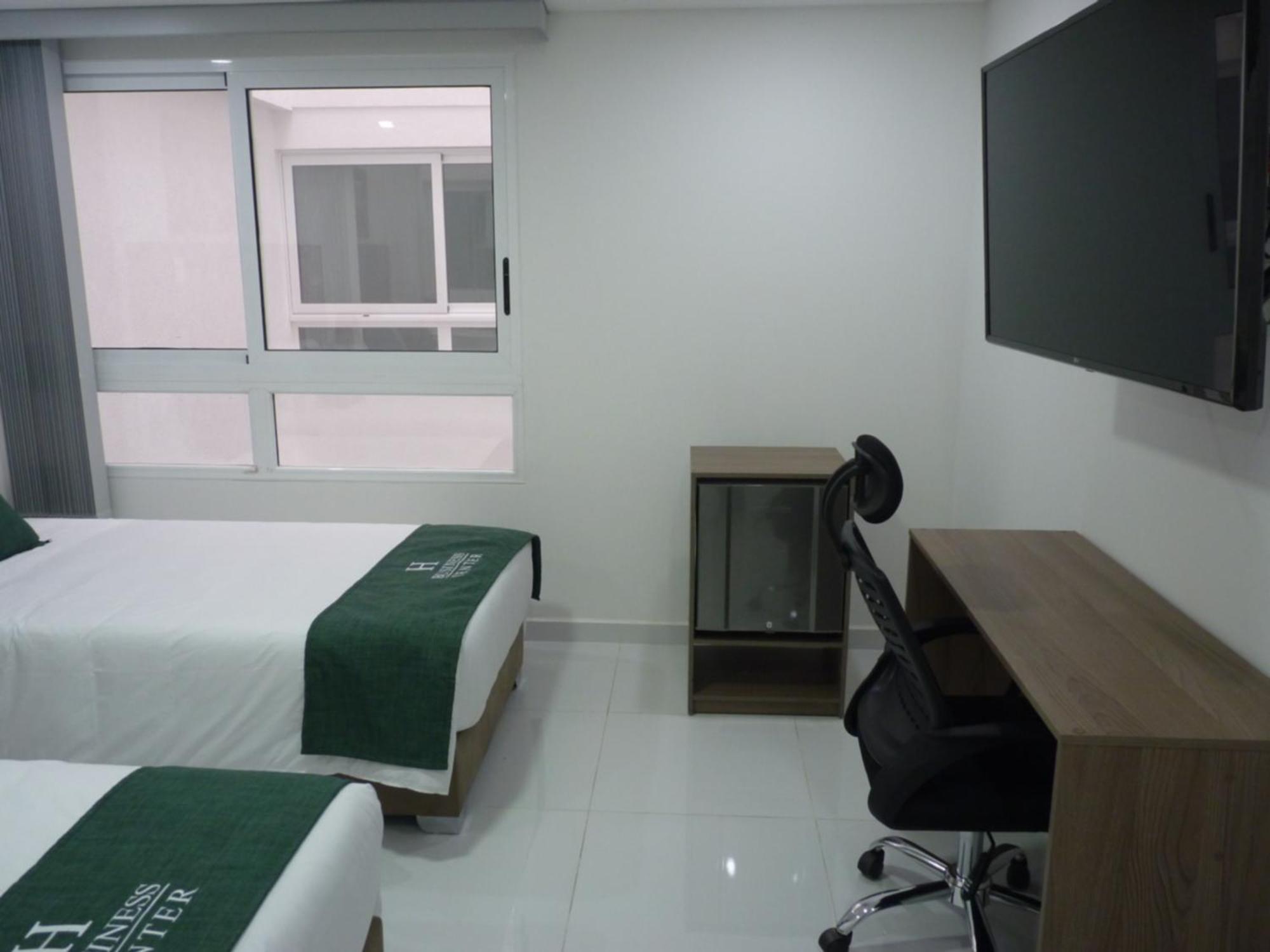 Hotel Business Center 波帕扬 外观 照片